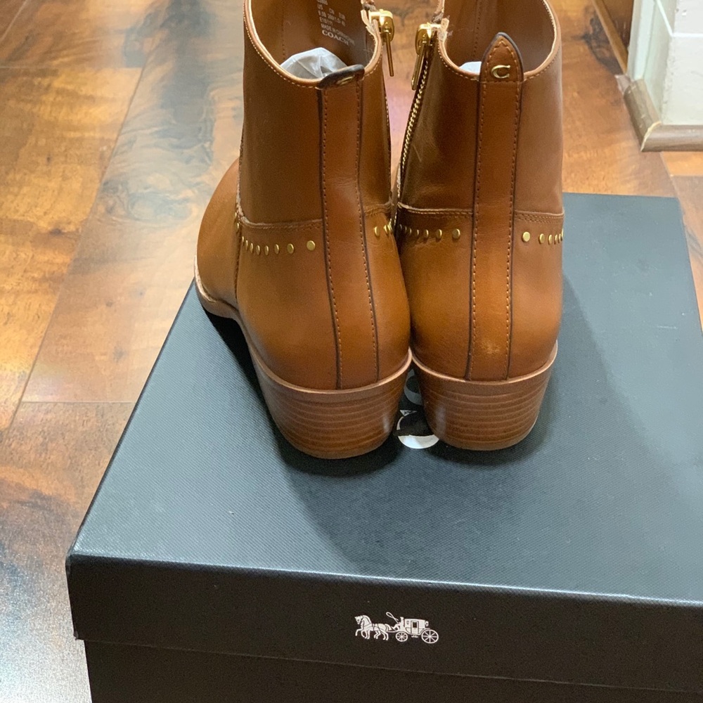 Brand New ladies shoes - Picture 5 of 8